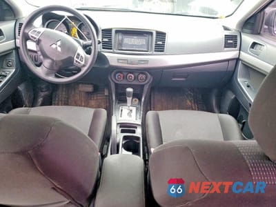 Zdjęcie 8 z 12 samochodu: 2009 MITSUBISHI LANCER ES VIN:JA3AU26U59U607868 - miniatura