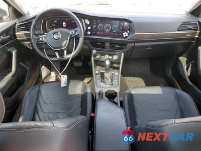 Zdjęcie 8 z 12 samochodu: 2020 VOLKSWAGEN JETTA SEL PREMIUM VIN:3VWGB7BU2LM072219 - miniatura