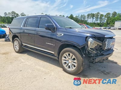 Czwarte zdjęcie samochodu z boku: 2023 GMC YUKON XL DENALI VIN:1GKS2JKL6PR408349 - miniatura