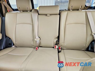 Zdjęcie 10 z 13 samochodu: 2011 TOYOTA 4RUNNER LIMITED VIN:JTEBU5JR1B5046333 - miniatura