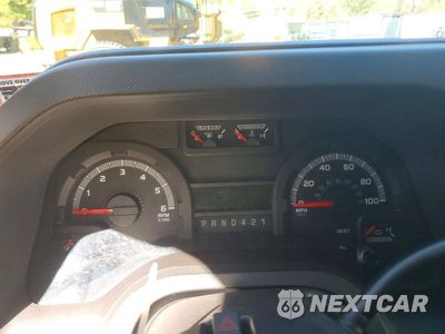 Zdjęcie 9 z 12 samochodu: 2019 FORD E-350 VIN:1FDWE3FSXKDC73136 - miniatura