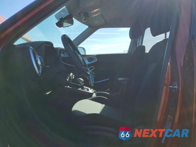 Zdjęcie 7 z 12 samochodu: 2023 KIA SOUL LX VIN:KNDJ23AU5P7875044 - miniatura