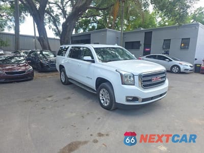 2020 GMC YUKON XL C1500 SLT 1GKS1GKC5LR286809 - główne zdjęcie licytacji z USA - miniatura