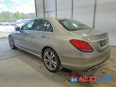 Drugie zdjęcie samochodu z przodu: 2019 MERCEDES-BENZ C 300 VIN:55SWF8DB8KU316817 - miniatura
