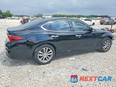 Trzecie zdjęcie samochodu z tyłu: 2015 INFINITI Q70 3.7 VIN:JN1BY1AP9FM540714 - miniatura