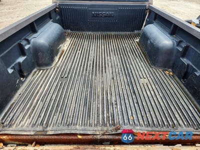 Zdjęcie 10 z 11 samochodu: 2004 NISSAN FRONTIER STANDARD VIN:1N6DD26T44C450609 - miniatura