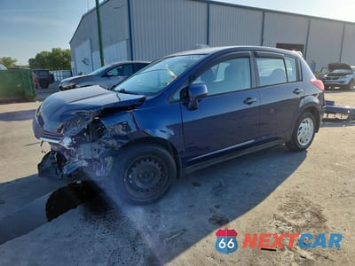 2008 NISSAN VERSA 1.8 S 3N1BC13E58L356135 - główne zdjęcie licytacji z USA - miniatura