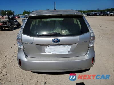Zdjęcie 6 z 12 samochodu: 2013 TOYOTA PRIUS V TWO VIN:JTDZN3EU7D3187988 - miniatura