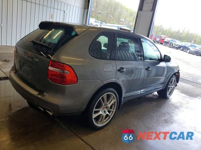 Trzecie zdjęcie samochodu z tyłu: 2008 PORSCHE CAYENNE TURBO VIN:WP1AC29P58LA90312 - miniatura