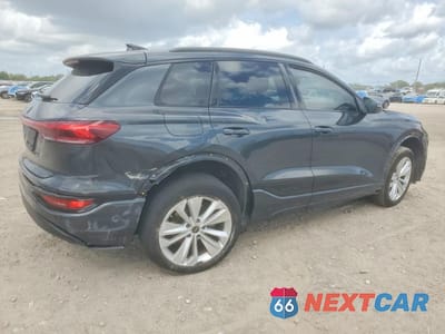 Trzecie zdjęcie samochodu z tyłu: 2025 AUDI Q6 E-TRON PREMIUM PLUS VIN:WA122BGF9SA026872 - miniatura