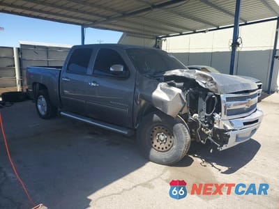 Czwarte zdjęcie samochodu z boku: 2012 CHEVROLET SILVERADO K1500 LT VIN:3GCPKSE79CG240478 - miniatura