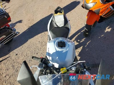 Piąte zdjęcie samochodu w środku: 2025 KAWASAKI EX500 H VIN:ML5EXGH1XSDA62103 - miniatura