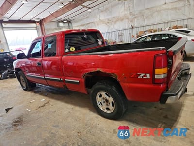 Drugie zdjęcie samochodu z przodu: 2002 CHEVROLET SILVERADO K1500 VIN:2GCEK19T521300823 - miniatura