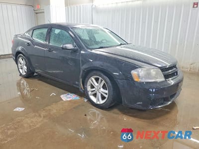Czwarte zdjęcie samochodu z boku: 2013 DODGE AVENGER SE VIN:1C3CDZAG0DN748195 - miniatura