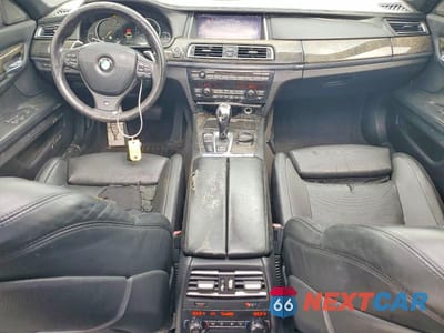 Zdjęcie 8 z 12 samochodu: 2015 BMW 750 LI VIN:WBAYE8C5XFD781571 - miniatura