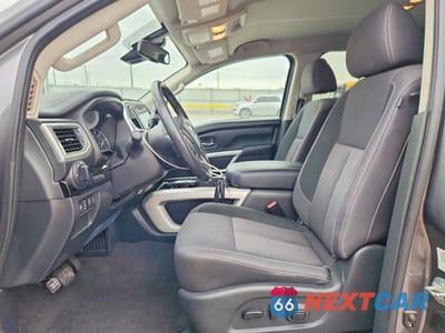Zdjęcie 7 z 13 samochodu: 2021 NISSAN TITAN SV VIN:1N6AA1EF6MN536557 - miniatura