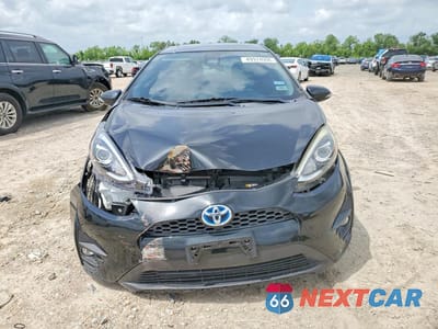 Piąte zdjęcie samochodu w środku: 2018 TOYOTA PRIUS C FOUR VIN:JTDKDTB34J1605978 - miniatura