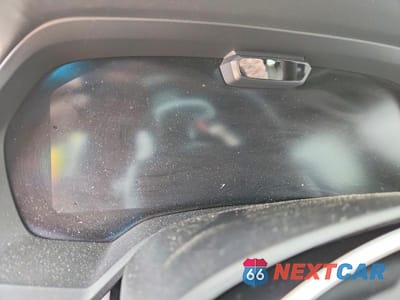 Zdjęcie 9 z 13 samochodu: 2022 BMW X5 M VIN:5YMJU0C0XN9K39778 - miniatura