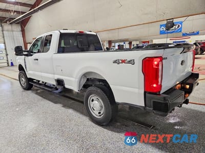 Drugie zdjęcie samochodu z przodu: 2025 FORD F250 SUPER DUTY VIN:1FT8X2BA5SEC24256 - miniatura