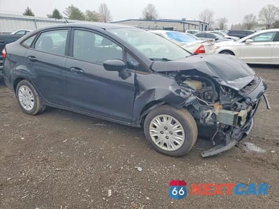Czwarte zdjęcie samochodu z boku: 2015 FORD FIESTA S VIN:3FADP4AJ0FM189921 - miniatura