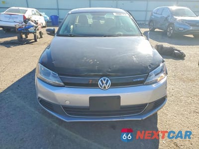 Piąte zdjęcie samochodu w środku: 2011 VOLKSWAGEN JETTA SE VIN:3VWDZ7AJ5BM088385 - miniatura