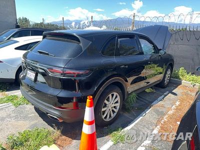 Czwarte zdjęcie samochodu z boku: 2021 PORSCHE CAYENNE VIN:WP1AA2AY9MDA03803 - miniatura