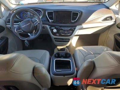 Zdjęcie 8 z 13 samochodu: 2021 CHRYSLER PACIFICA TOURING L VIN:2C4RC3BG6MR563947 - miniatura