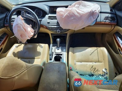 Zdjęcie 8 z 13 samochodu: 2011 HONDA ACCORD EXL VIN:1HGCP3F88BA021751 - miniatura