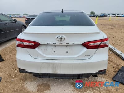 Zdjęcie 6 z 13 samochodu: 2018 TOYOTA CAMRY XLE VIN:4T1B11HK0JU039971 - miniatura
