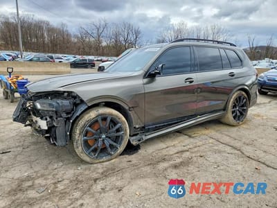 2024 BMW X7 M60I 5UX33EM08R9U31933 - główne zdjęcie licytacji z USA - miniatura