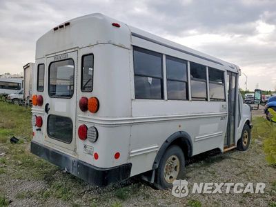 Czwarte zdjęcie samochodu z boku: 2012 CHEVROLET EXPRESS SHUTTLE BUS VIN:1GB0G2BA9C1175895 - miniatura