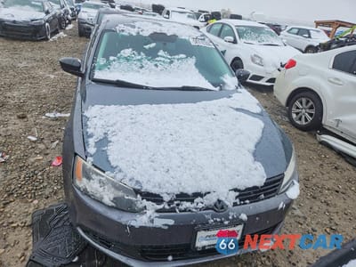 Piąte zdjęcie samochodu w środku: 2014 VOLKSWAGEN JETTA BASE VIN:3VW2K7AJ4EM250474 - miniatura