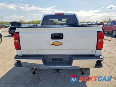 Zdjęcie 6 z 12 samochodu: 2018 CHEVROLET SILVERADO K1500 LT VIN:1GCVKREC0JZ334467 - miniatura