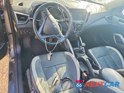 Zdjęcie 8 z 13 samochodu: 2015 HYUNDAI VELOSTER TURBO VIN:KMHTC6AE8FU243201 - miniatura