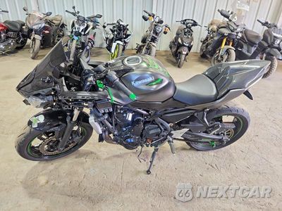 Trzecie zdjęcie samochodu z tyłu: 2024 KAWASAKI EX650 R VIN:ML5EXER14RDAD6234 - miniatura
