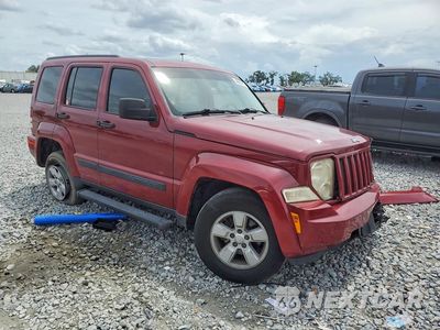 Czwarte zdjęcie samochodu z boku: 2009 JEEP LIBERTY SPORT VIN:1J8GP28K79W549094 - miniatura
