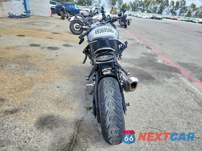 Czwarte zdjęcie samochodu z boku: 2022 BMW S 1000 R VIN:WB10E5301N6F54792 - miniatura