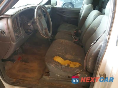 Zdjęcie 7 z 11 samochodu: 2005 GMC NEW SIERRA C1500 VIN:1GTEC14VX5Z900321 - miniatura