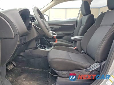Zdjęcie 7 z 13 samochodu: 2020 MITSUBISHI OUTLANDER ES VIN:JA4AD2A31LZ047853 - miniatura