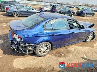 Trzecie zdjęcie samochodu z tyłu: 2011 BMW 323 I VIN:WBAPG7C58BA795299 - miniatura
