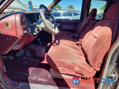 Zdjęcie 7 z 12 samochodu: 1998 CHEVROLET GMT-400 K1500 VIN:2GCEK19RXW1147964 - miniatura