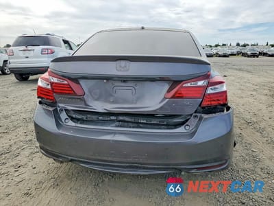 Zdjęcie 6 z 12 samochodu: 2016 HONDA ACCORD TOURING VIN:1HGCR3F97GA015028 - miniatura