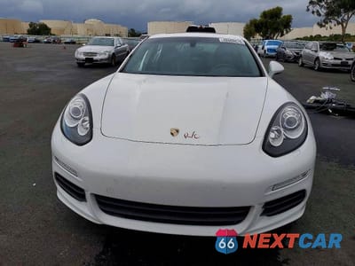 Piąte zdjęcie samochodu w środku: 2016 PORSCHE PANAMERA SE HYBRID VIN:WP0AD2A74GL041045 - miniatura