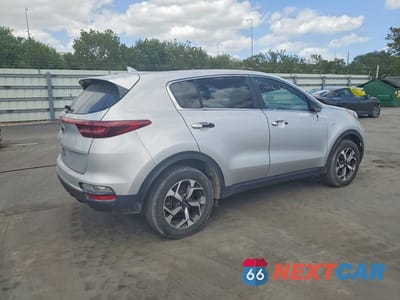 Trzecie zdjęcie samochodu z tyłu: 2020 KIA SPORTAGE LX VIN:KNDPMCACXL7706854 - miniatura