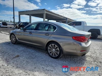 Drugie zdjęcie samochodu z przodu: 2019 BMW 540 I VIN:WBAJE5C5XKWE66061 - miniatura