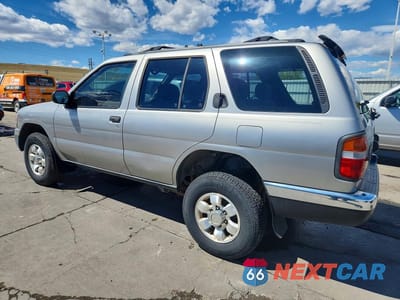 Drugie zdjęcie samochodu z przodu: 1998 NISSAN PATHFINDER XE VIN:JN8AR05Y9WW272789 - miniatura