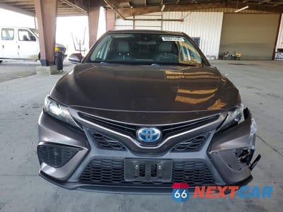 Piąte zdjęcie samochodu w środku: 2021 TOYOTA CAMRY SE VIN:4T1G31AK4MU563915 - miniatura