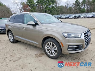Czwarte zdjęcie samochodu z boku: 2017 AUDI Q7 PREMIUM PLUS VIN:WA1LABF7XHD006946 - miniatura