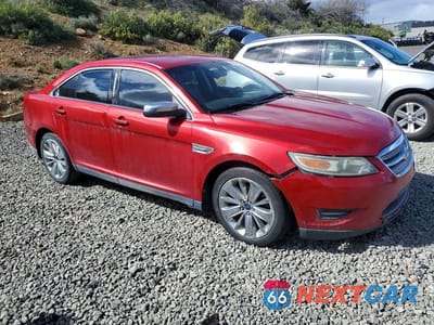 Czwarte zdjęcie samochodu z boku: 2011 FORD TAURUS LIMITED VIN:1FAHP2FW0BG151345 - miniatura