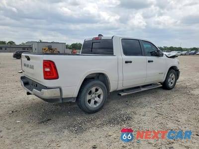 Trzecie zdjęcie samochodu z tyłu: 2025 RAM 1500 BIG HORN VIN:1C6RREFG8SN530955 - miniatura